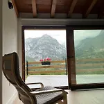 Casa Maribel. En Lebena, Picos De Europa