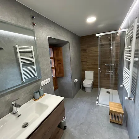 Casa Maribel. En Lebena, Picos De Europa Lebena